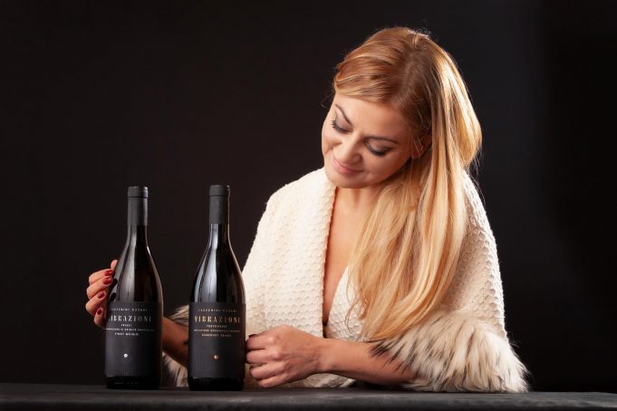 Arrivano le “Vibrazioni” di Valeria Cesari