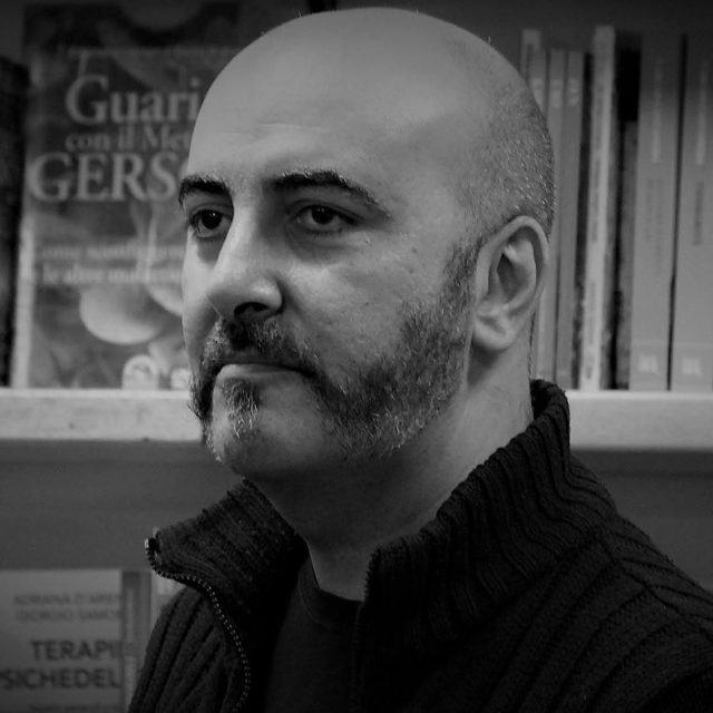 Gianluca Morozzi all’“Aperitivo in Giardino – con Autori e Produttori”