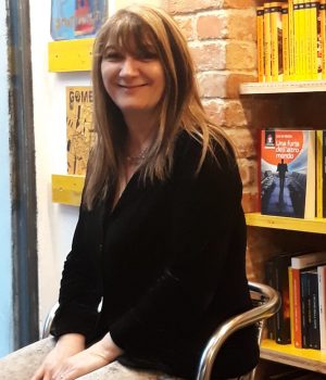 Il 29/5 ultimo appuntamento per la rassegna “Aperitivo in Giardino – con Autori e Produttori” con Sara Magnoli